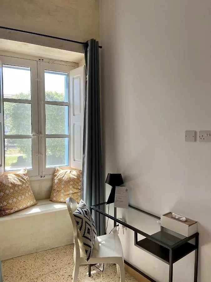 Nelli'S B&B Cospicua 0*,
