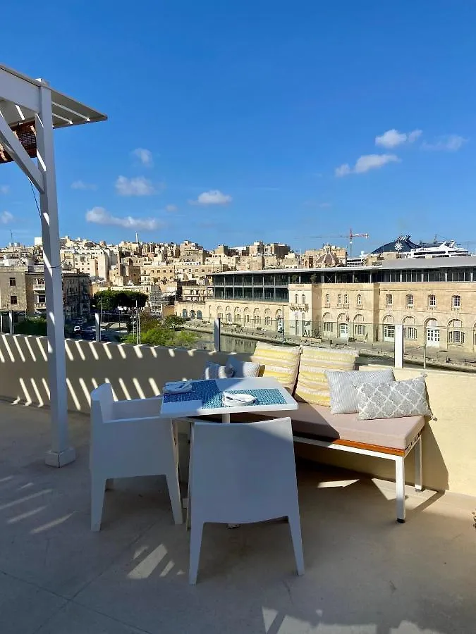 Nelli'S B&B Cospicua Bed & Breakfast